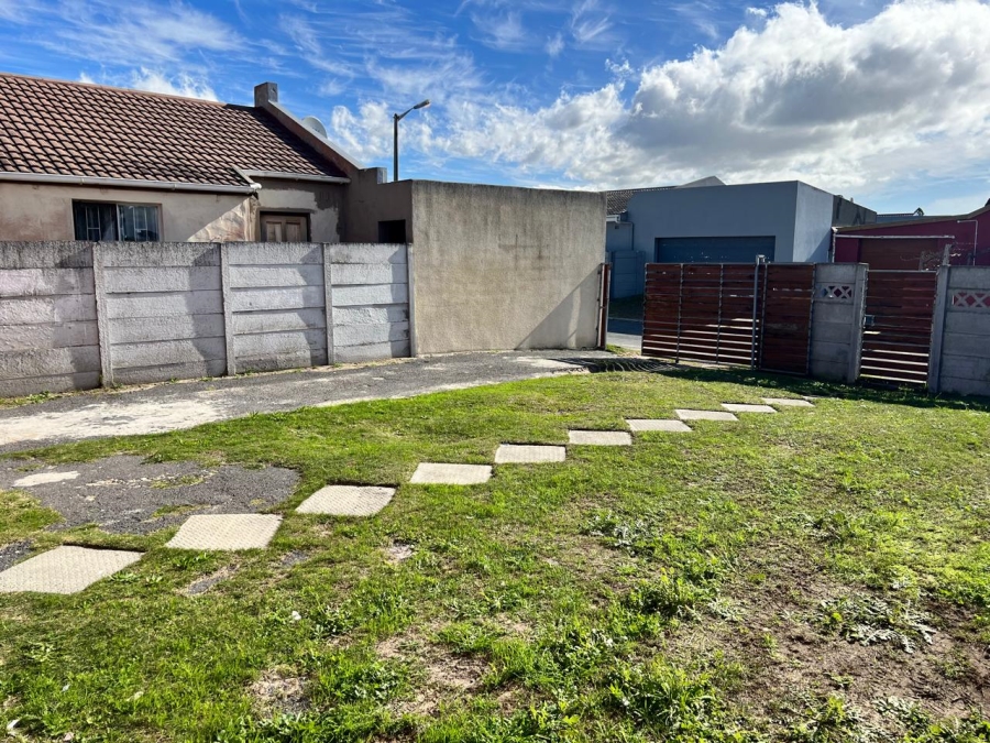 2 Bedroom Property for Sale in Colorado Park Western Cape